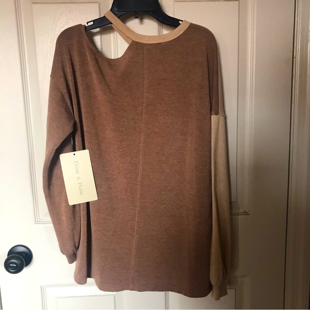 Doe & Rae Sweater NWT - Picture 2 of 4